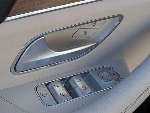 Certified 2024 Mercedes-Benz GLE 450 4MATIC image 16