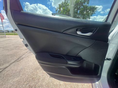 Used 2019 Honda Civic LX image 11
