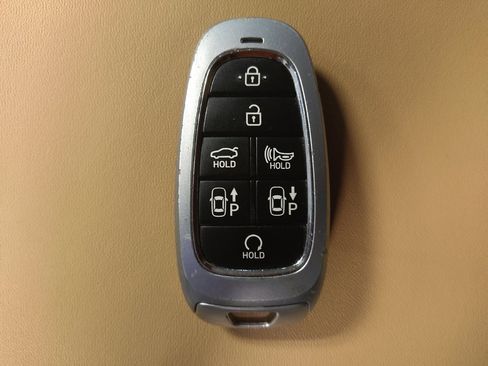 Used 2023 Hyundai Sonata Limited FWD image 32
