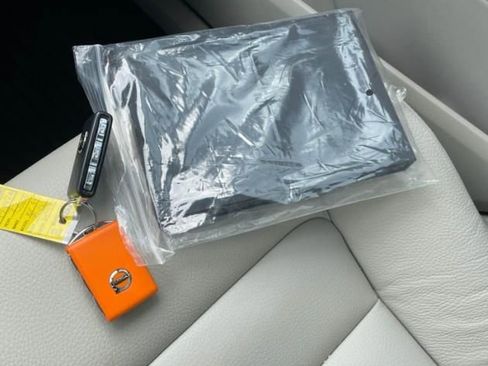 Used 2023 Volvo XC90 B6 Plus w/ Protection Package Premier image 5