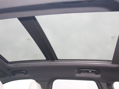 Used 2026 BMW X1 xDrive28i w/ Technology Package image 22