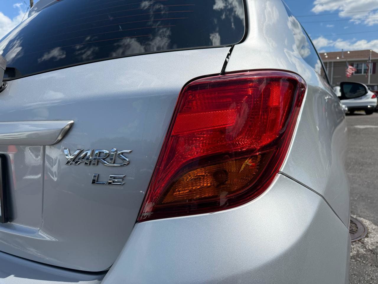 Used 2015 Toyota Yaris LE FWD image 25