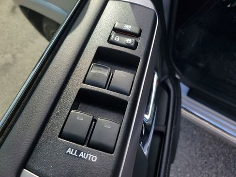 Used 2023 Toyota 4Runner Limited image 24