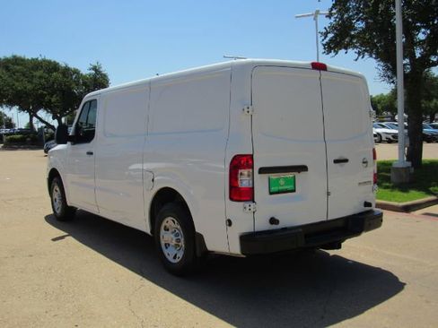 Used 2019 Nissan NV 2500 SV image 5