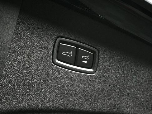 New 2025 Porsche Cayenne S image 39