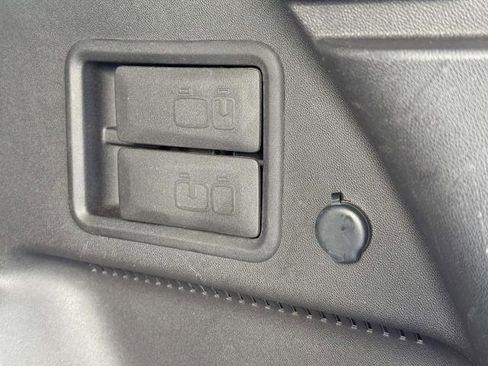 Used 2021 Chevrolet Equinox LT image 9