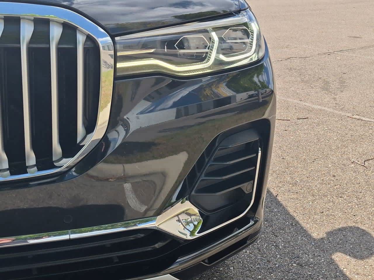 Used 2022 BMW X7 xDrive40i w/ Premium Package AWD/4WD image 10