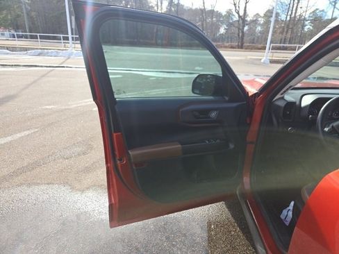 Used 2022 Ford Bronco Sport Outer Banks w/ Tech Package image 8