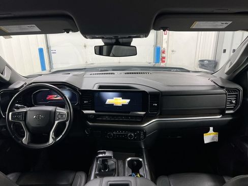 Used 2022 Chevrolet Silverado 1500 RST w/ Convenience Package II AWD/4WD image 10