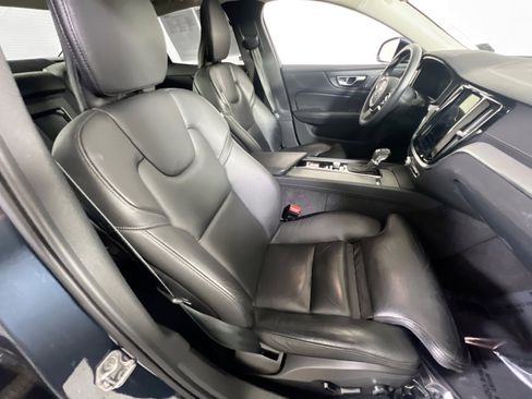 Used 2021 Volvo S60 T5 Inscription image 30