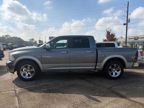 Used 2009 Dodge Ram 1500 Truck Laramie image 2