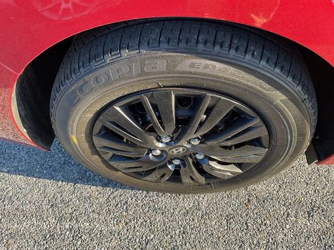 Used 2019 Hyundai Elantra SE image 10