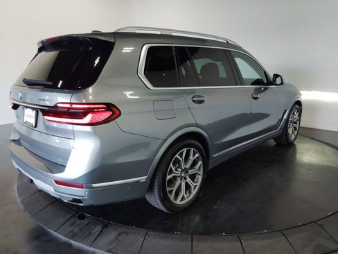 Used 2023 BMW X7 xDrive40i w/ Premium Package image 5