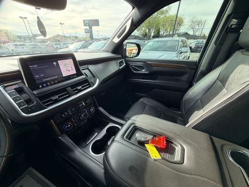 Used 2021 Chevrolet Tahoe High Country w/ Premium Package AWD/4WD image 20