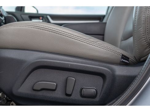 Used 2018 Subaru Legacy 3.6R Limited image 16