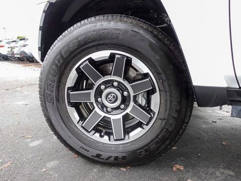 Used 2024 Toyota 4Runner TRD Off-Road image 14