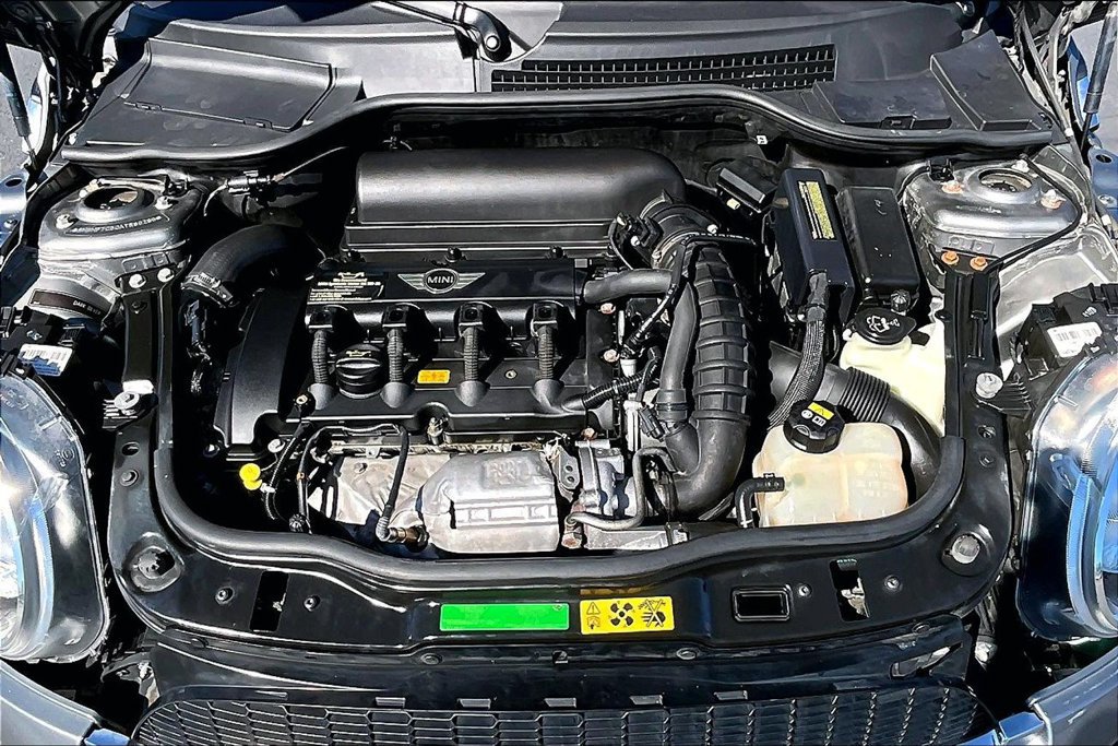 Used 2010 MINI Cooper S FWD image 5
