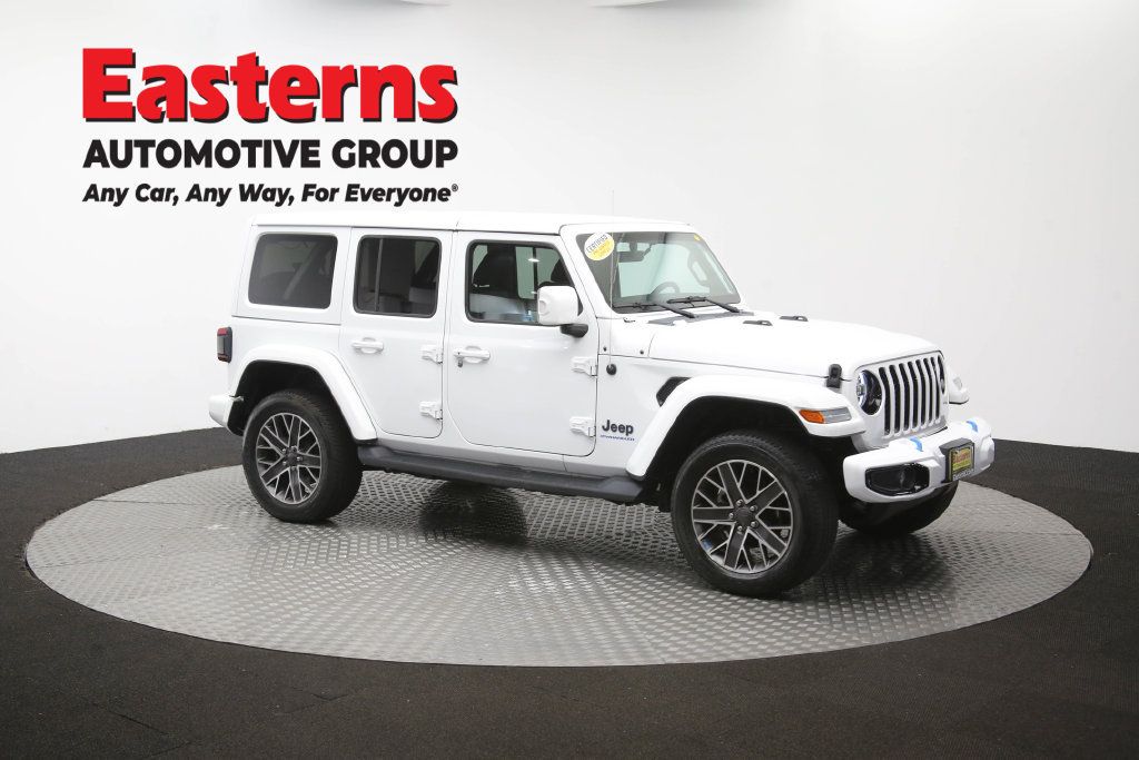 Used 2023 Jeep Wrangler Unlimited Sahara AWD/4WD image 51