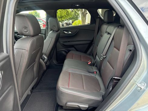 Used 2025 Chevrolet Blazer RS AWD/4WD image 38