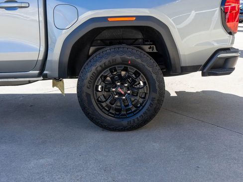 New 2026 GMC Canyon Elevation w/ Convenience Package image 27