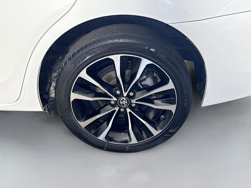 Used 2018 Toyota Corolla XSE w/ Carpet Mat Package (TMS) FWD image 37