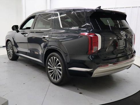Used 2024 Hyundai Palisade Calligraphy image 8