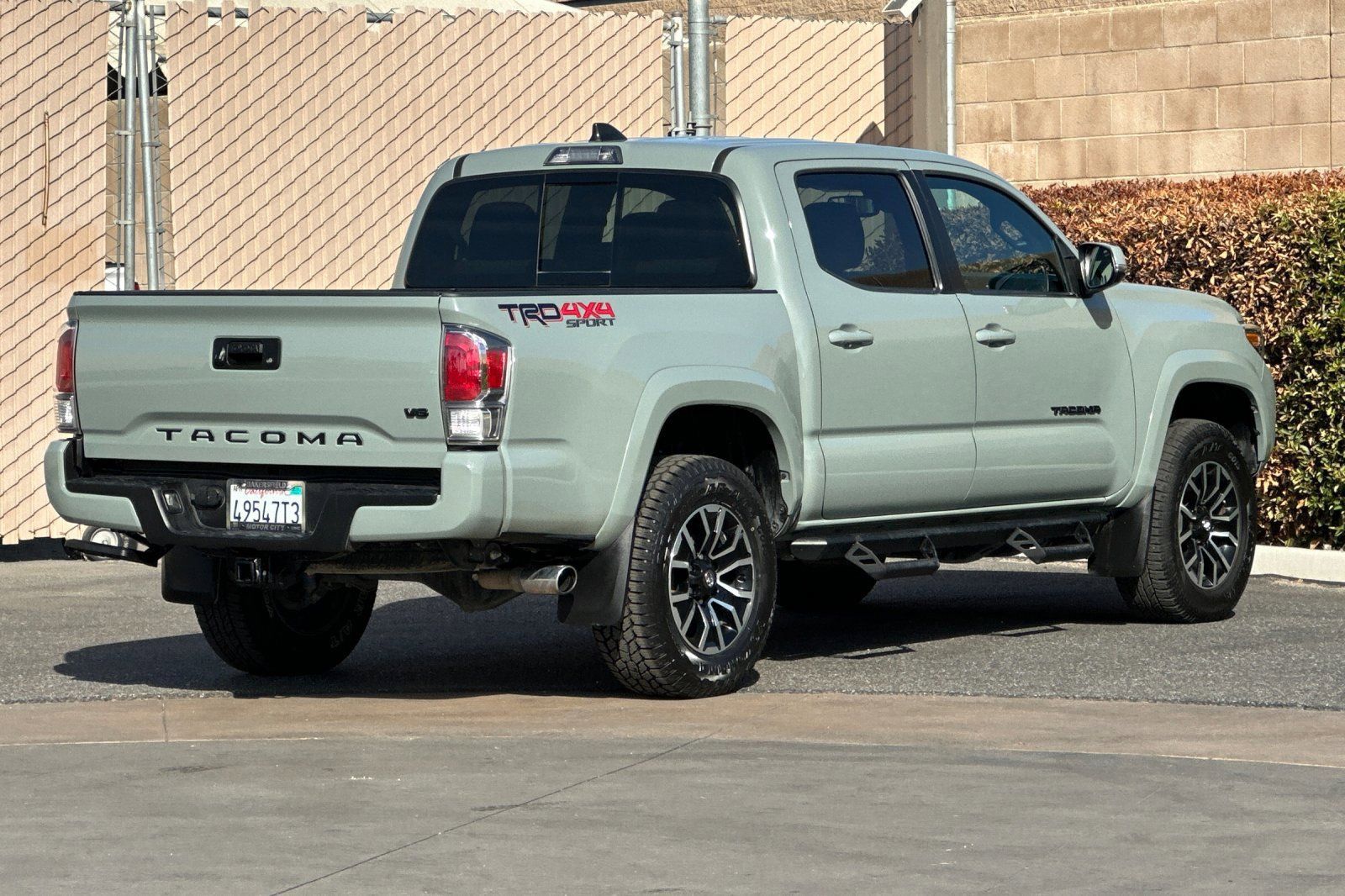 Used 2023 Toyota Tacoma TRD Sport AWD/4WD image 4