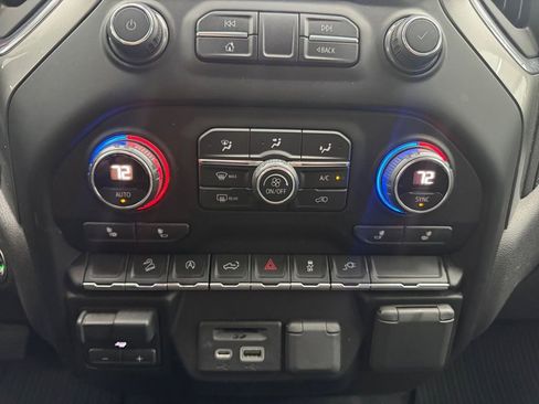 Used 2020 Chevrolet Silverado 1500 LT w/ Texas Edition AWD/4WD image 20