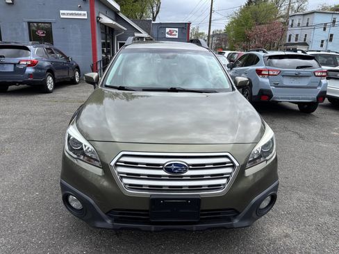 Used 2015 Subaru Outback 2.5i Premium AWD/4WD image 8
