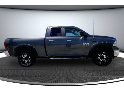 Used 2016 RAM 1500 Classic SLT AWD/4WD image 15