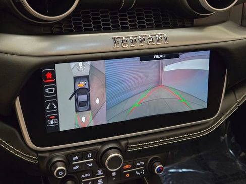 Used 2022 Ferrari Portofino M RWD image 40