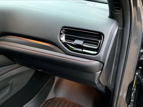 Used 2024 Dodge Durango R/T w/ Blacktop Package image 18