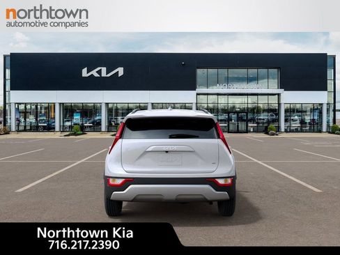 New 2025 Kia Niro LX image 6