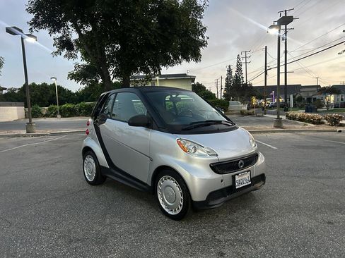 Used 2014 smart fortwo pure image 7