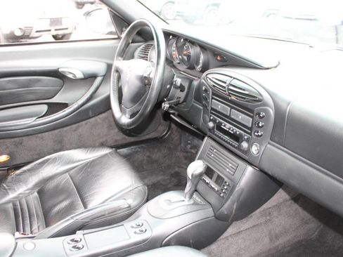 Used 2001 Porsche Boxster image 19