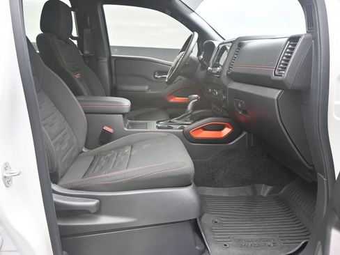 Used 2023 Nissan Frontier PRO-4X w/ Pro Convenience Package image 10