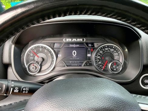 Used 2022 RAM 1500 Big Horn AWD/4WD image 15