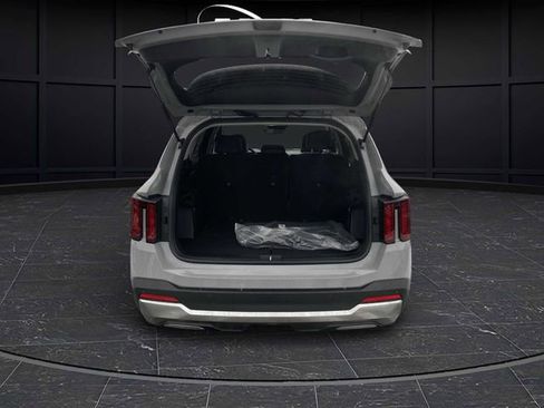 New 2026 Kia Sorento S image 14