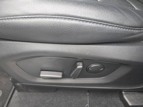 Used 2022 Ford Explorer Limited w/ Equipment Group 301A image 10