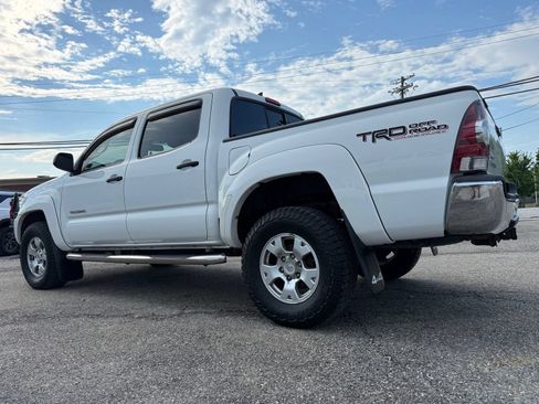 Used 2012 Toyota Tacoma 4x4 Double Cab w/ TRD Off-Road Pkg image 5