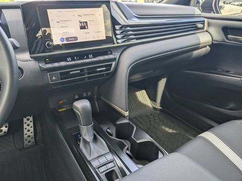 Used 2026 Toyota Camry SE FWD image 24