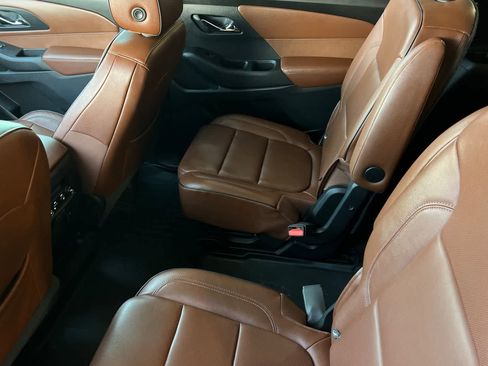 Used 2018 Chevrolet Traverse High Country AWD/4WD image 5