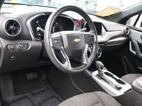 Used 2022 Chevrolet Blazer LT FWD image 13
