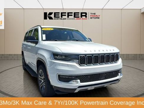 Certified 2024 Jeep Wagoneer Series II w/ Flexible Seating Group RWD image 9