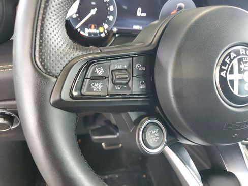 Used 2025 Alfa Romeo Tonale w/ Premium Package AWD/4WD image 24