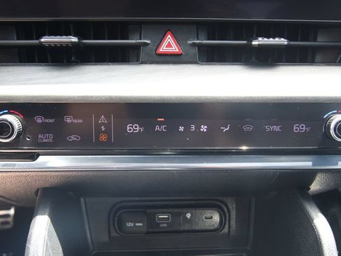 Used 2023 Kia Sportage X-Pro Prestige AWD/4WD image 30