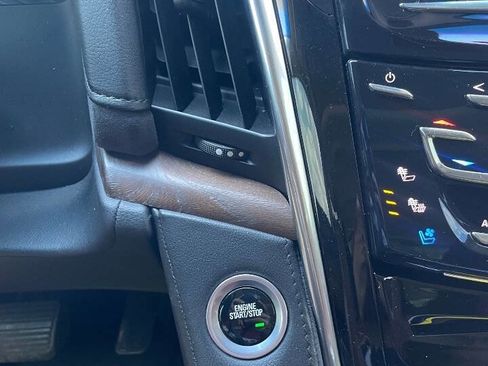 Used 2018 Cadillac Escalade Luxury RWD image 30
