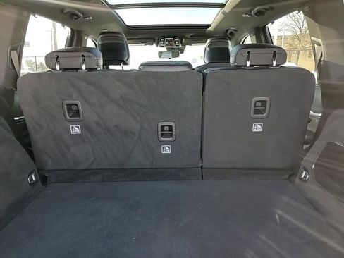 Used 2022 Jeep Grand Cherokee Overland w/ Adv Protech Group III image 7