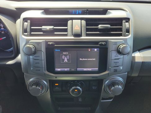 Used 2015 Toyota 4Runner SR5 Premium image 14