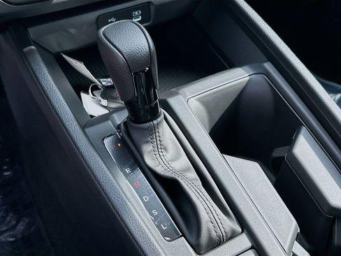 New 2025 Honda Accord LX image 13